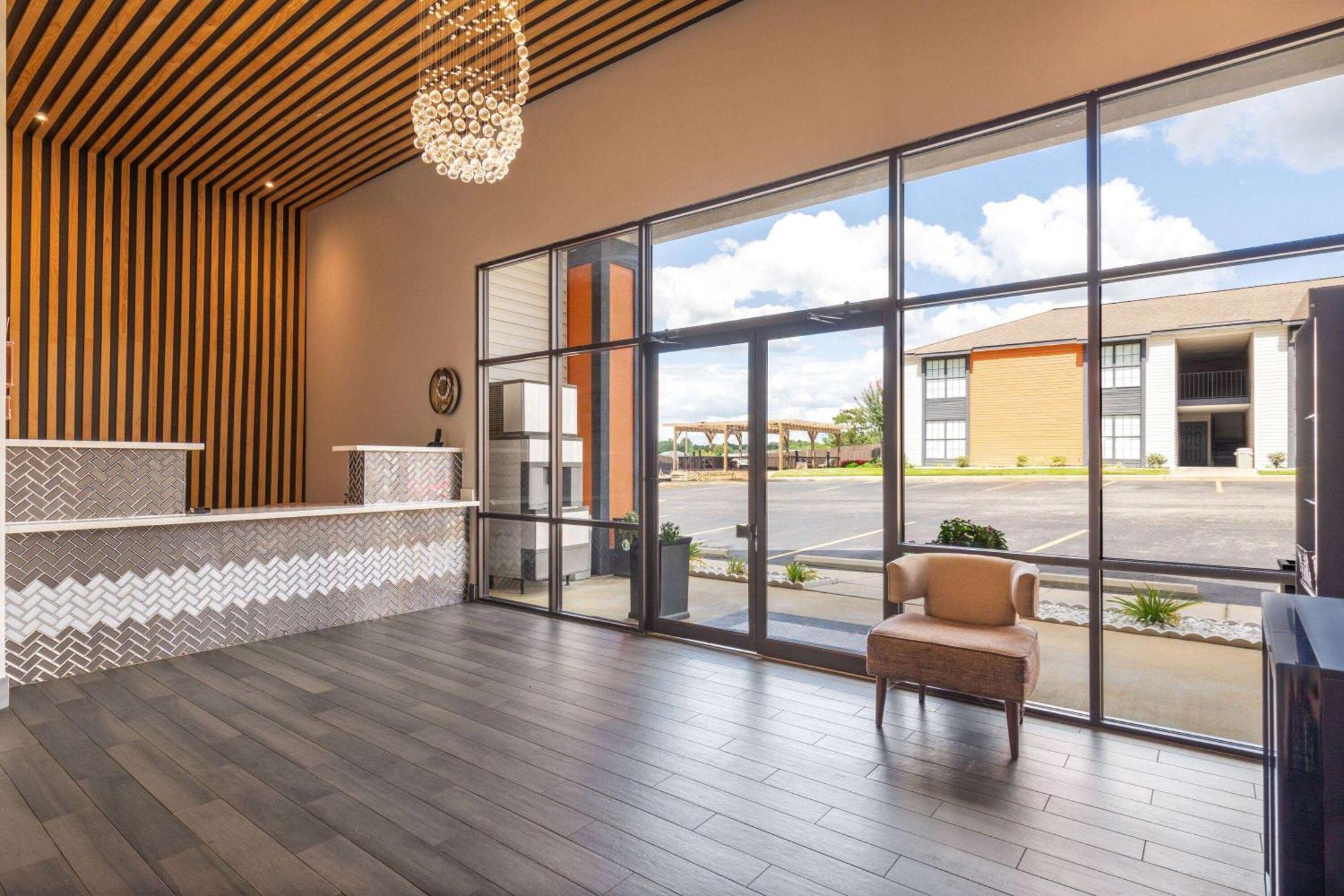 Ramada By Wyndham Studio Suites Дотан Екстериор снимка
